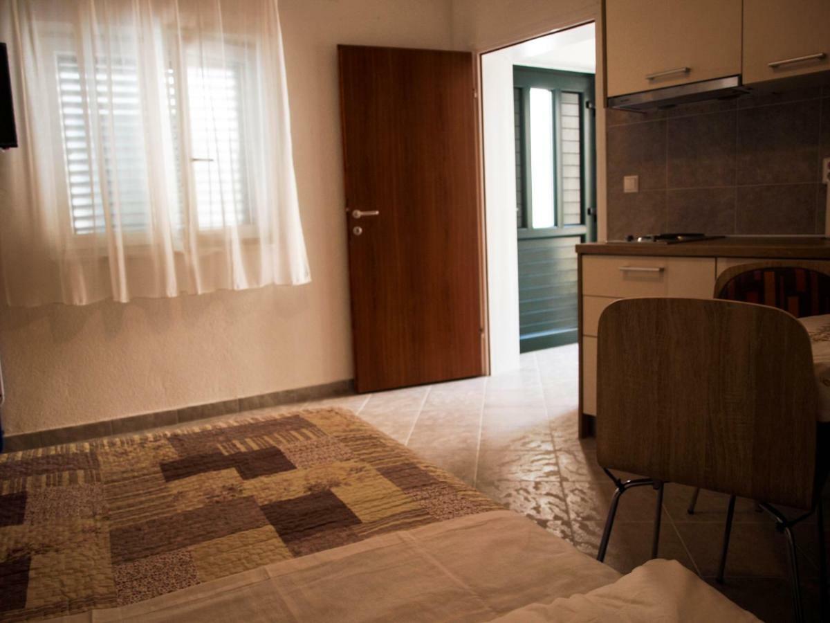House Nataniel In Omis Near Sea 아파트 외부 사진