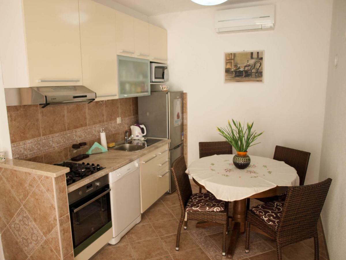 House Nataniel In Omis Near Sea 아파트 외부 사진
